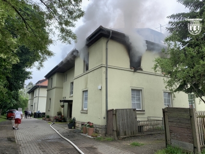 07.06.2021, B2:Wohnung, Ofenbrand in Küche, Regis-Breitingen